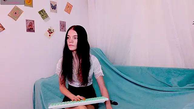  online show from 10.06.25