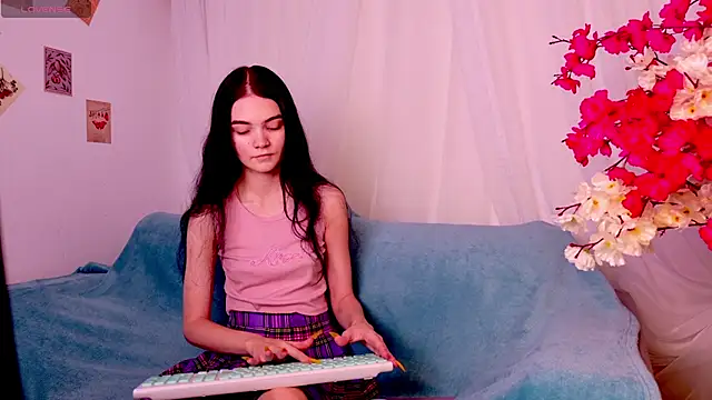  online show from 10.11.25