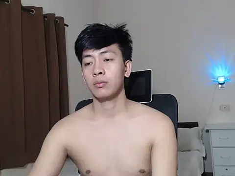 Snapshot of niel_cumshow chatting on 11.01.25 niel cumshow online show from 11.01.25