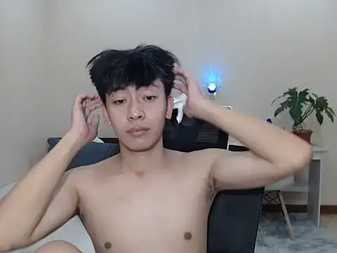 Snapshot of niel_cumshow chatting on 11.04.25 niel cumshow online show from 11.04.25