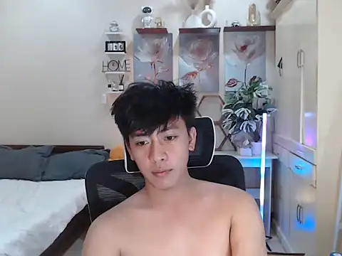 Snapshot of niel_cumshow chatting on 11.20.25 niel cumshow online show from 11.20.25
