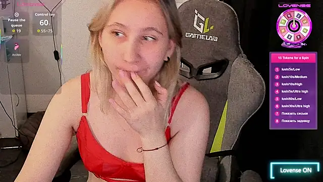 ChristinaFivePlus online show from 10.20.25