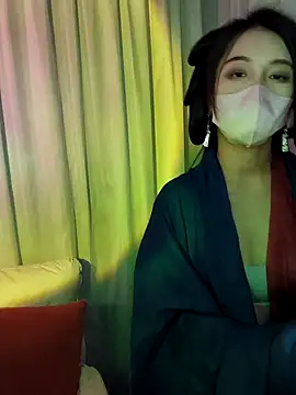 Snapshot of susu125216 chatting on 09.21.25 susu125216 online show from 09.21.25