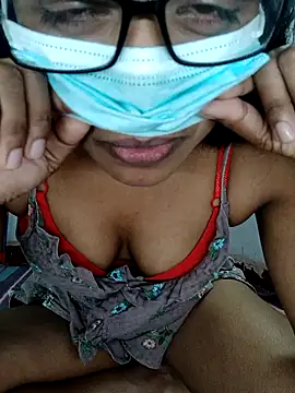 Snapshot of sexybolegirl chatting on 11.15.25 sexybolegirl online show from 11.15.25