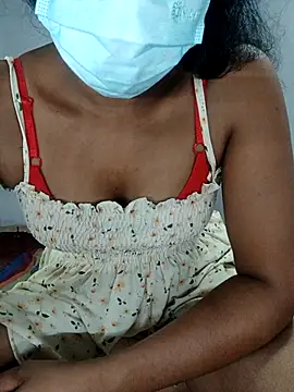 Snapshot of sexybolegirl chatting on 12.01.25 sexybolegirl online show from 12.01.25