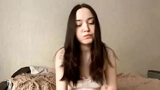 VividSienna online show from 10.20.25