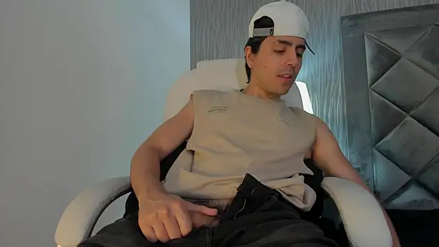 dylan cross  online show from 11.13.25