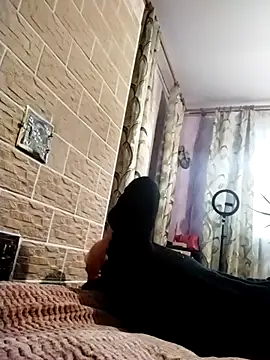 Ponka2011 online show from 10.21.25