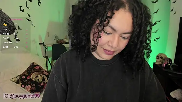 Snapshot of Chubby_Licius chatting on 10.17.25 Chubby Licius online show from 10.17.25