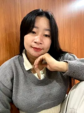 violet-00 online show from 10.12.25