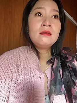 violet-00 online show from 10.23.25