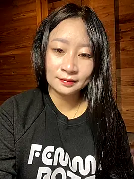 violet-00 online show from 11.23.25