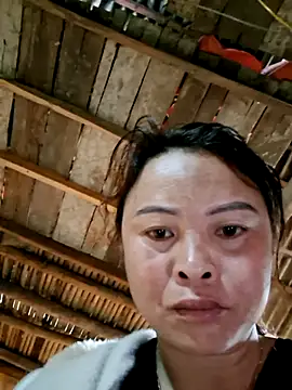 xuxulovezz online show from 04.03.26