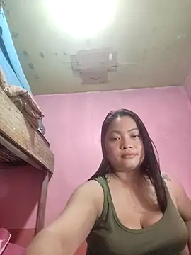 Snapshot of radiantbloom chatting on 01.07.26 radiantbloom online show from 01.07.26