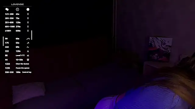 StephanieeMiller online show from 10.03.25