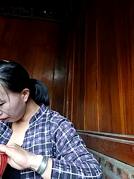 helenzz online show from 10.21.25