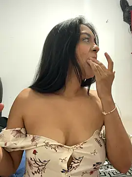 Selene Wings22 online show from 10.16.25