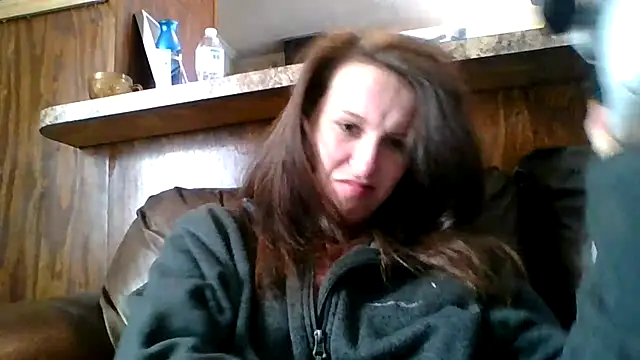 Snapshot of brunettebabexo3 chatting on 01.19.26 brunettebabexo3 online show from 01.19.26