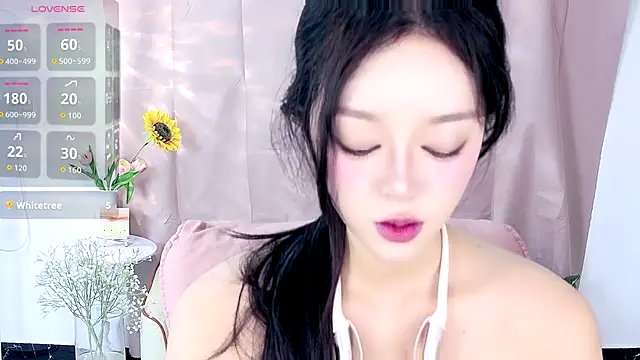 Nelly520 online show from 11.24.25