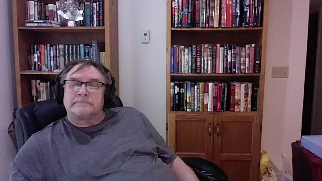 Vinyl22xh online show from 05.05.26