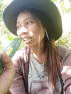 ruby-00 online show from 11.23.25