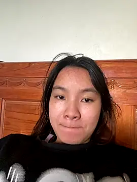 Susuu19 online show from 11.26.25