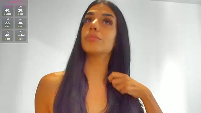 Snapshot of AylinHazellx chatting on 10.04.25 AylinHazellx online show from 10.04.25