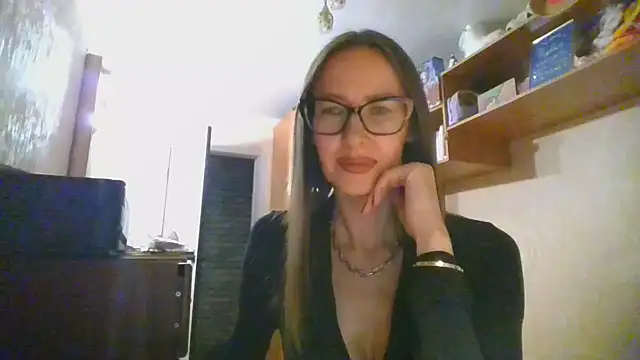 Norivann online show from 10.17.25