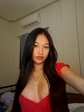 Bunny72772 online show from 10.21.25