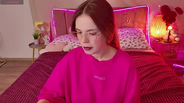 KellyHayden online show from 02.14.26