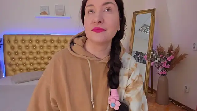 TrishaDarks online show from 03.14.26