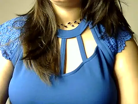 Aaliya02 online show from 11.14.25