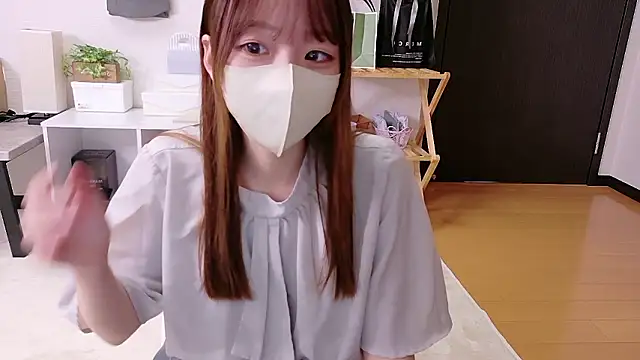saku sakura  online show from 10.05.25
