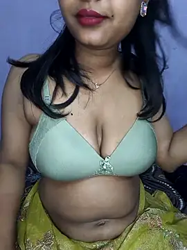 Snapshot of Geri405 chatting on 11.19.25 Geri405 online show from 11.19.25