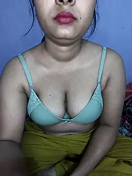 Snapshot of Geri405 chatting on 11.22.25 Geri405 online show from 11.22.25