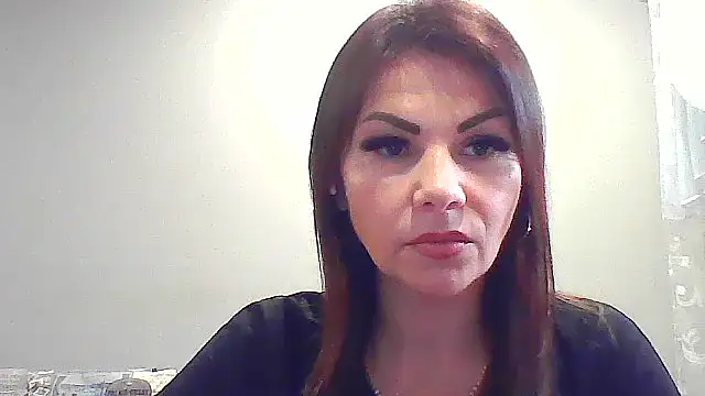 QueenCartyes online show from 10.08.25