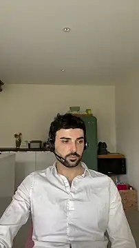 eauminerale online show from 03.13.26