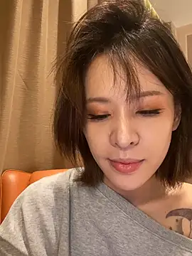 miumiu-66 online show from 05.26.26