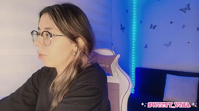 sweettvera online show from 10.25.25