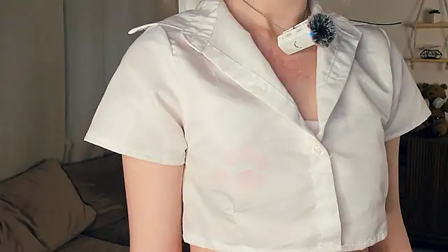 LaureMestler online show from 03.12.26