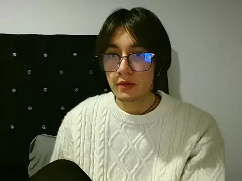 Snapshot of Matti_Mendez_ chatting on 06.11.26 Matti Mendez online show from 06.11.26