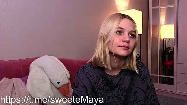 KelleDomin online show from 10.26.25