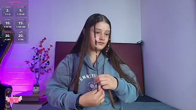 Snapshot of Krystal_Heartss chatting on 02.18.26 Krystal Heartss online show from 02.18.26