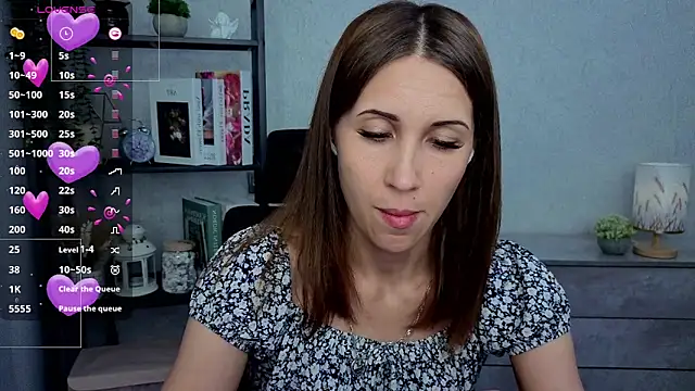 DreamVelour online show from 04.10.26