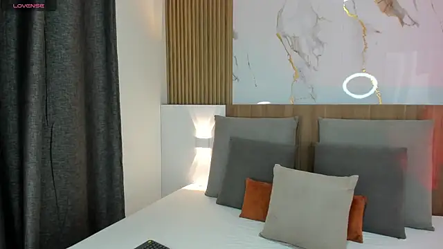 cristal priincess online show from 11.05.25