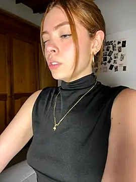 Bleer Rousse online show from 11.07.25