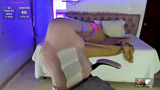 Snapshot of Antonela_vargas chatting on 02.02.26 Antonela vargas online show from 02.02.26