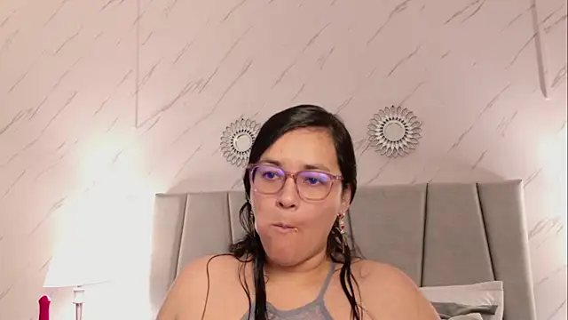 Michell Monet online show from 04.01.26