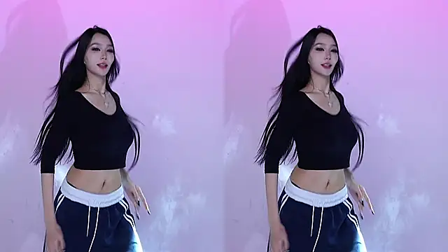 CM---001 online show from 10.19.25