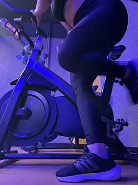 Anavalle online show from 10.04.25